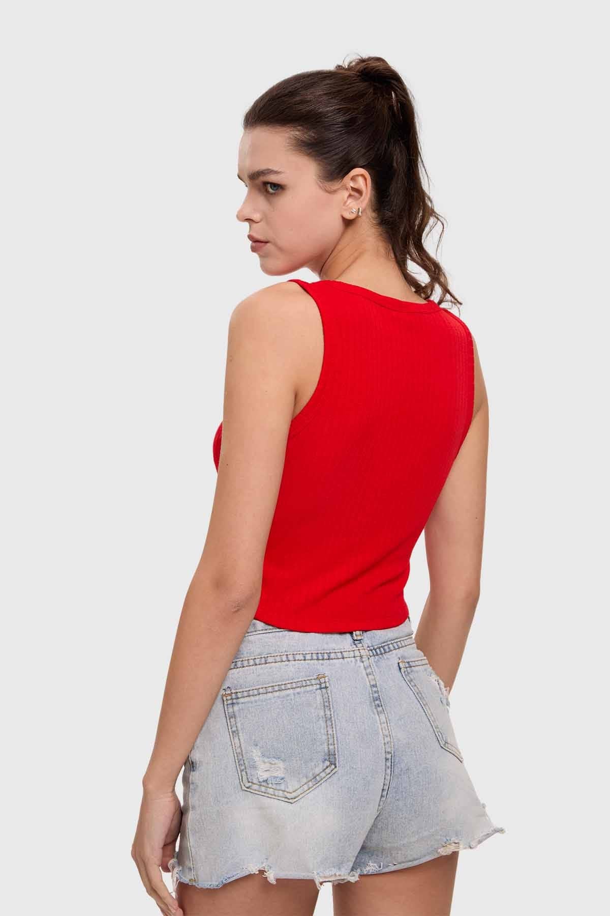Polera Mujer Bordado Rojo