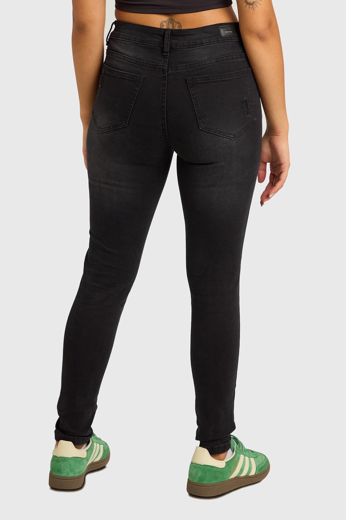 Jeans Mujer Skinny Lia Lavado Negro