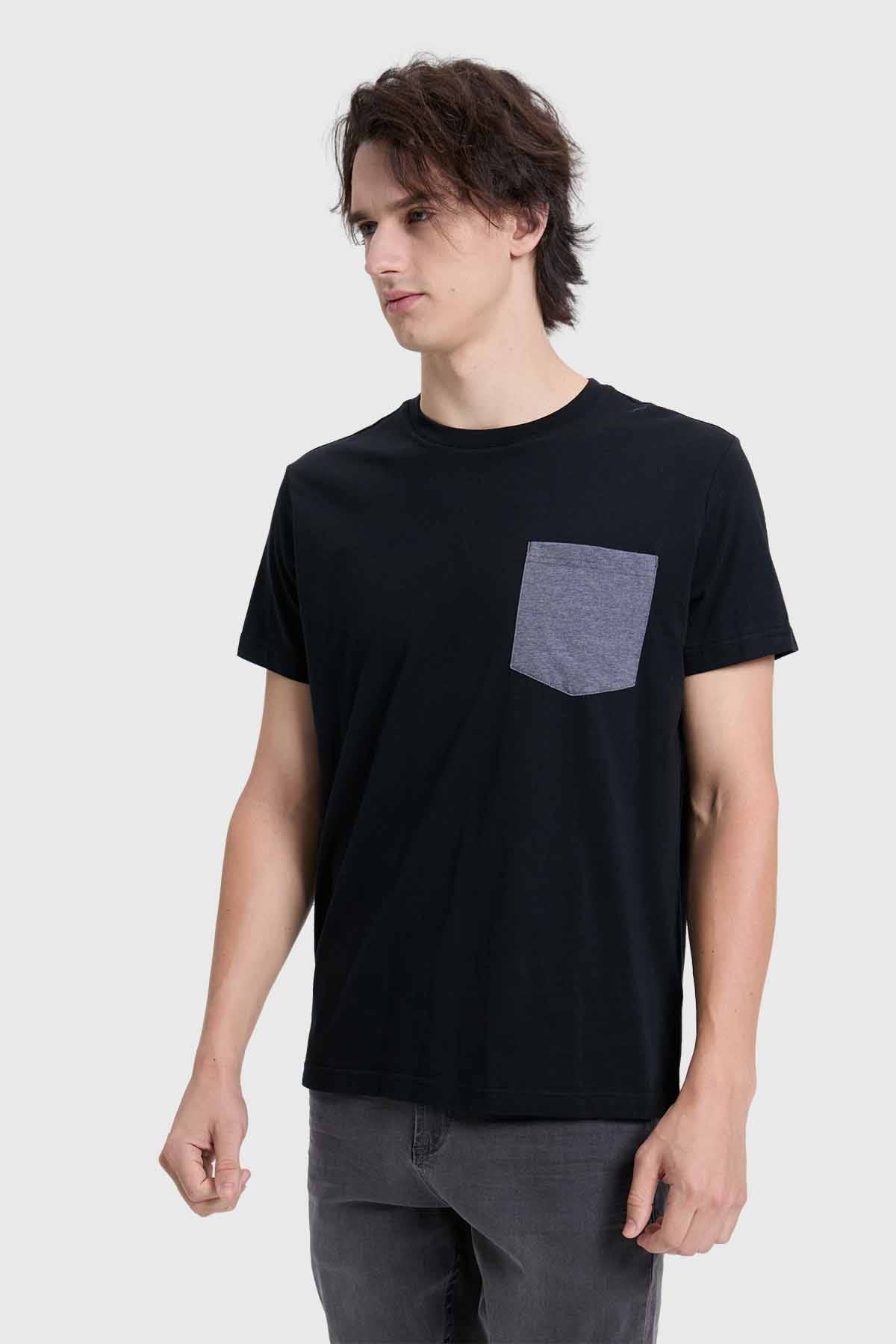 Polera Hombre Con Bolsillo Negro