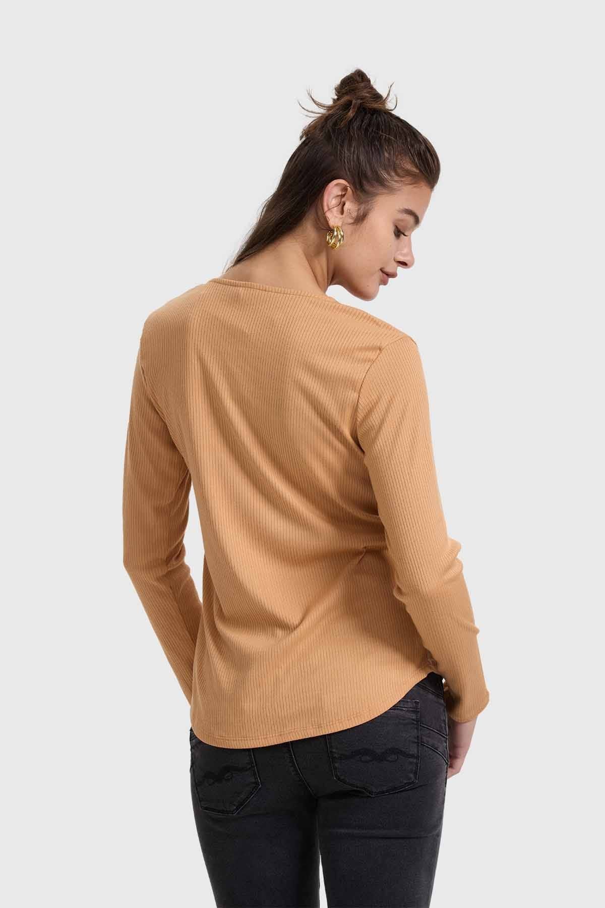 Polera Mujer Pata Botón Rib Camel