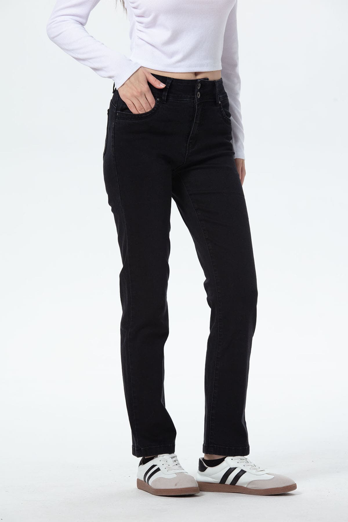 Jeans Mujer Flo Calce Recto Negro