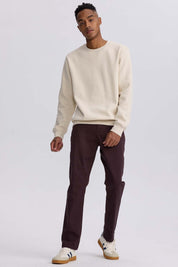 Jeans Hombre Slim Color Berenjena