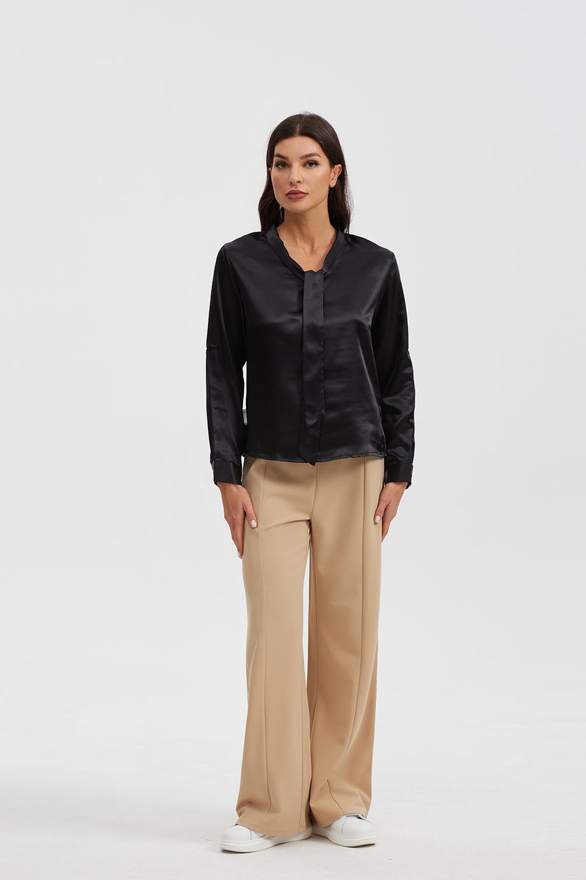 Blusa Mujer Aplicación Lazo Manga Negro