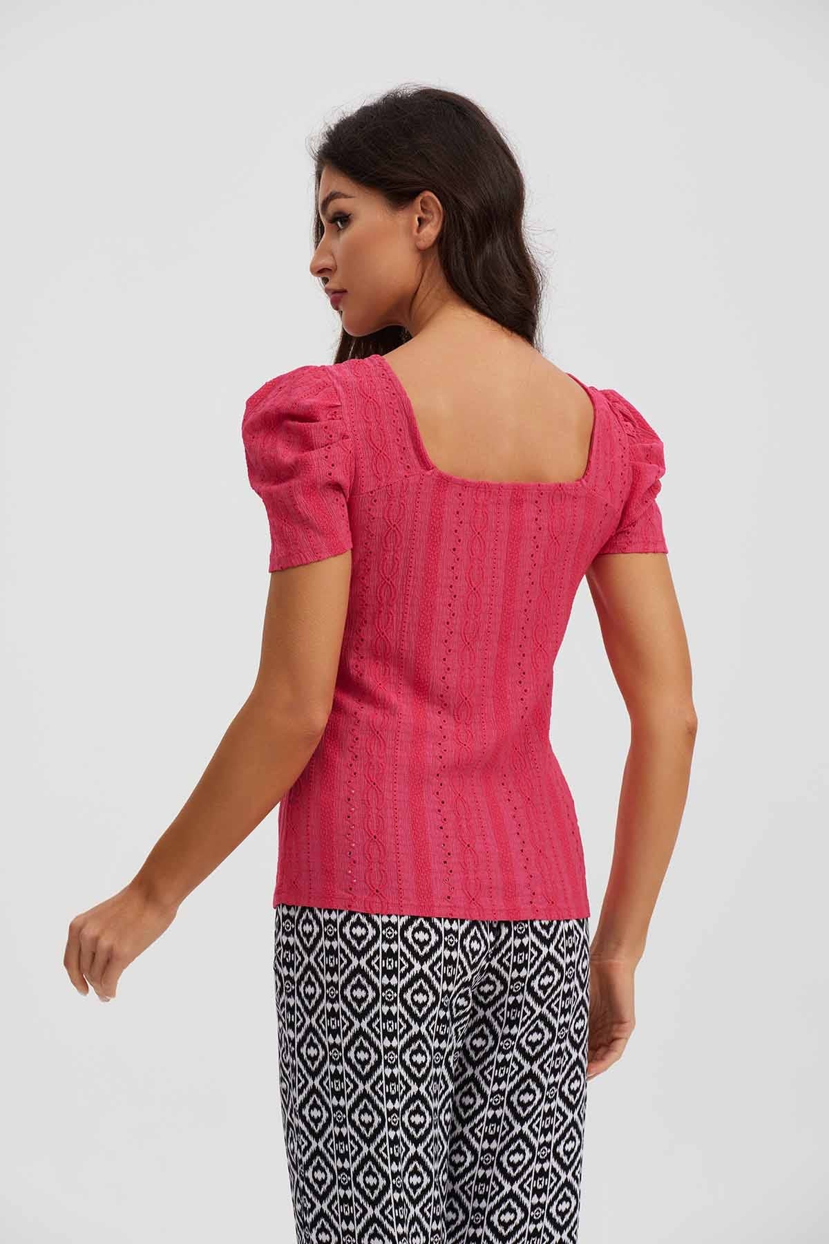 Polera Mujer Escote Corazón Coral