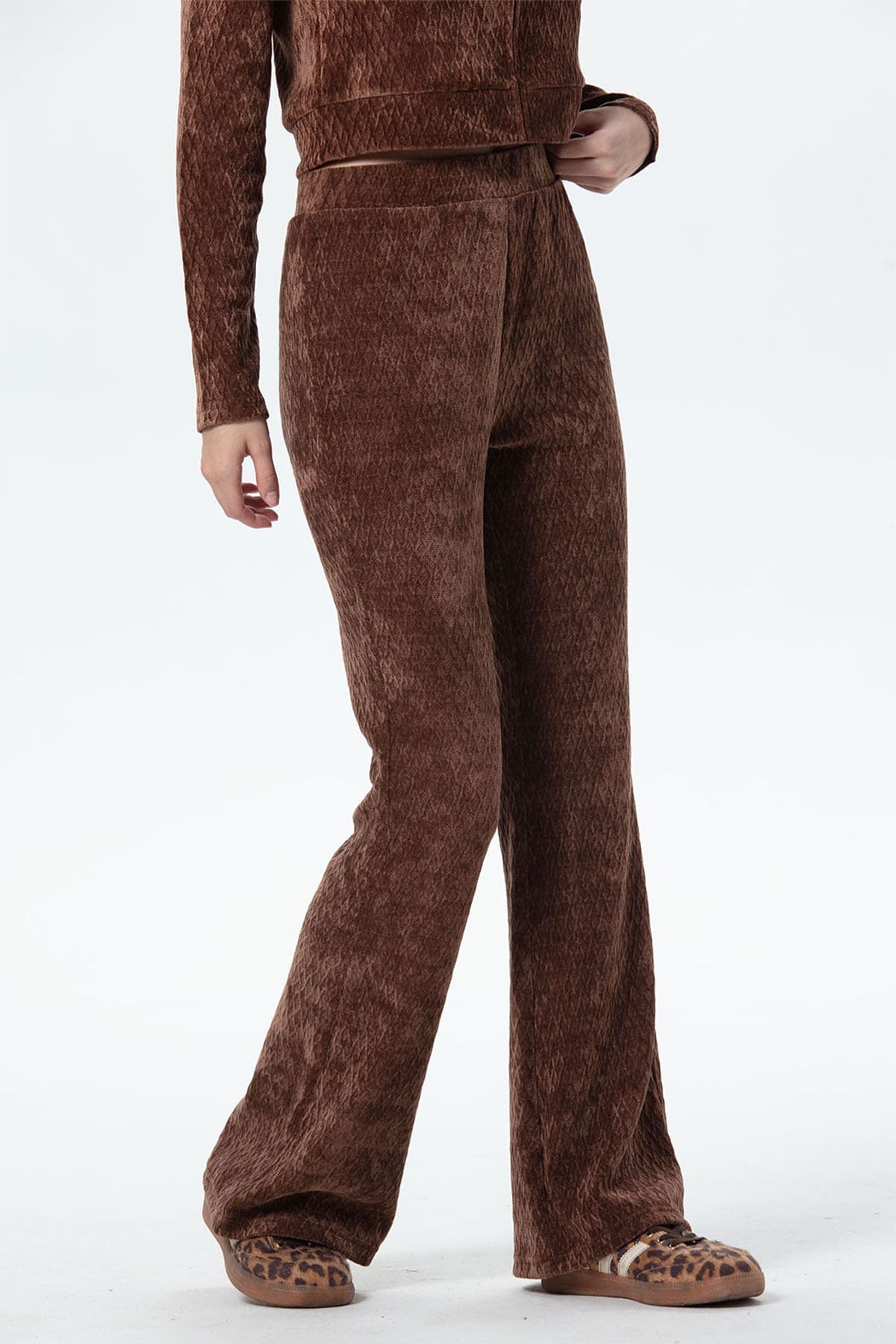 Pantalón Mujer Flare Chenille Cafe