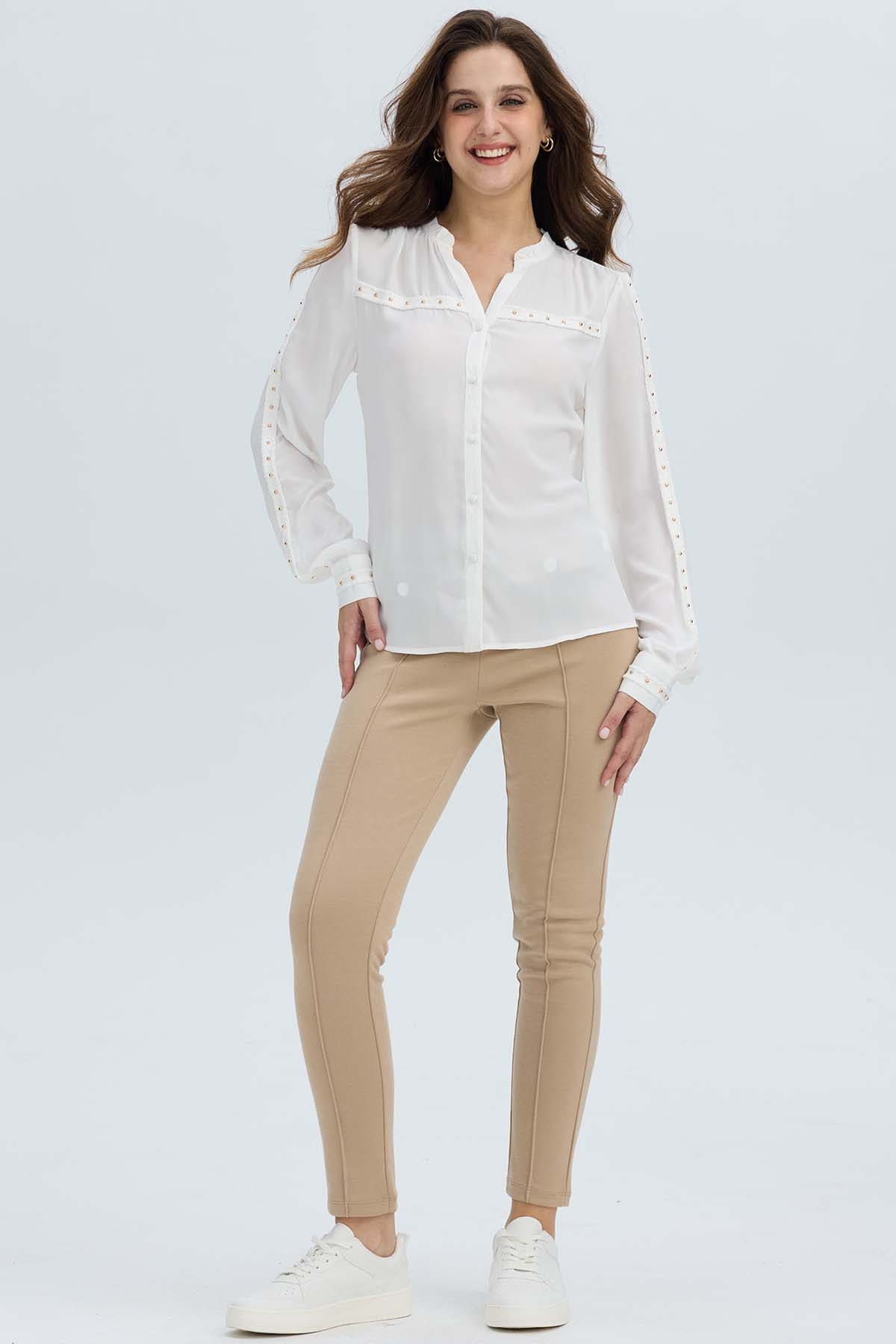 Blusa Mujer Abotonada Aplicación Crudo