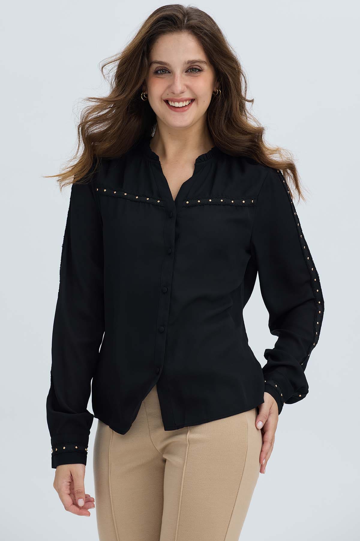 Blusa Mujer Abotonada Aplicación Negro