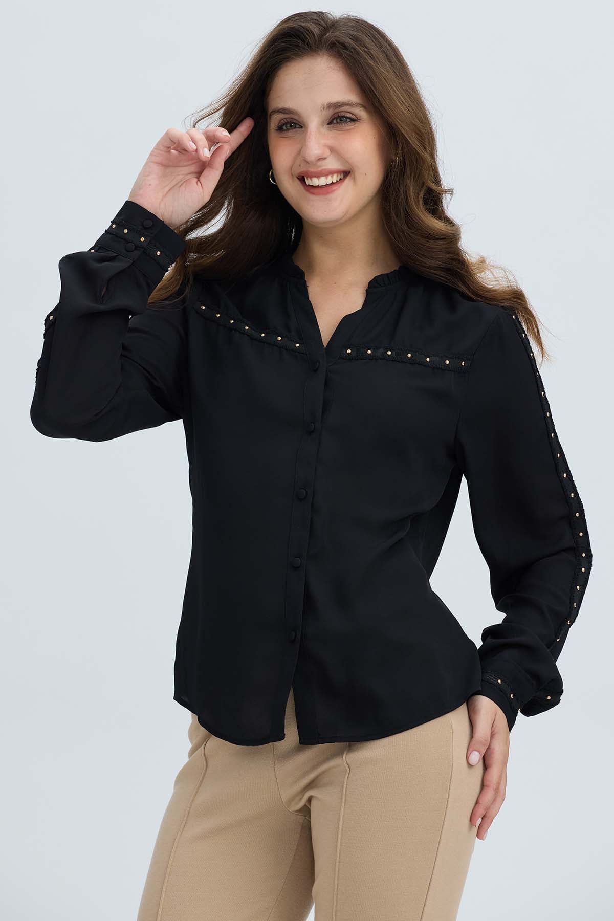 Blusa Mujer Abotonada Aplicación Negro