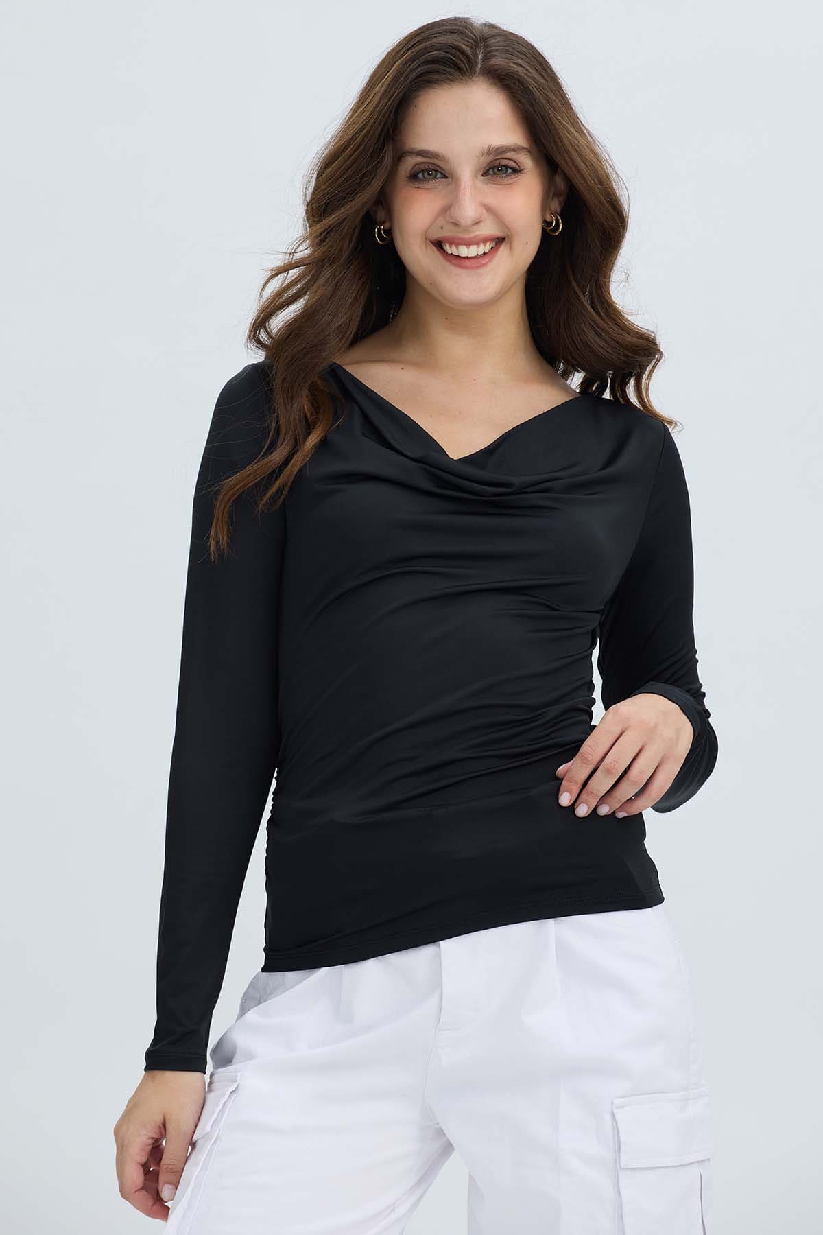 Polera Mujer Drapeado Delantero Negro