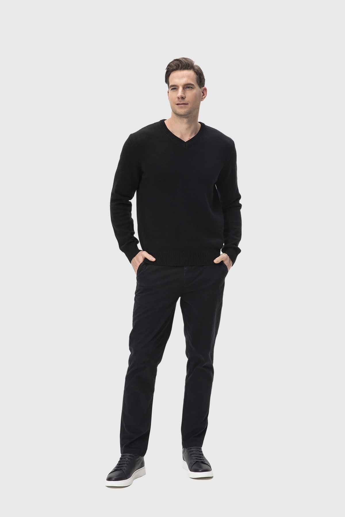 Sweater Hombre Cuello V Básico Negro