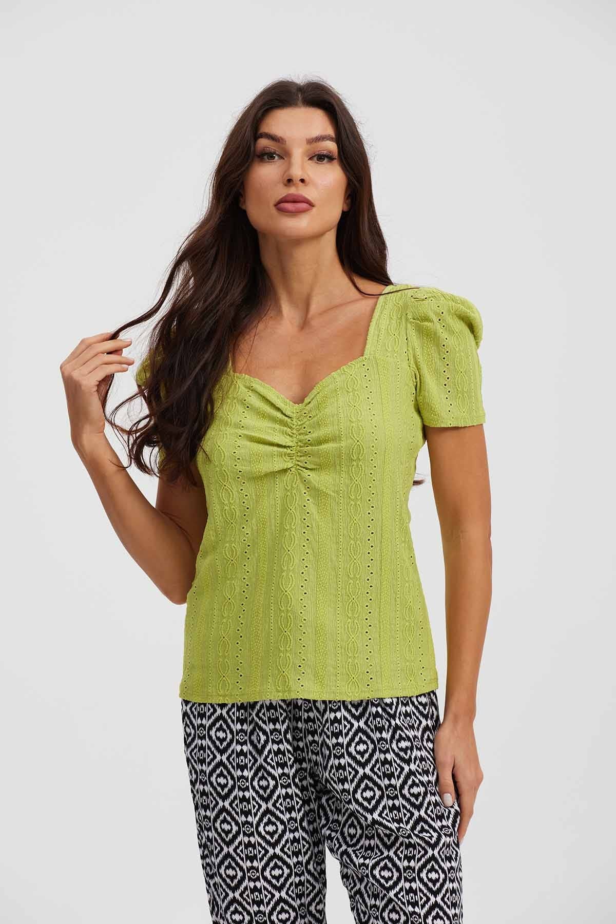 Polera Mujer Escote Corazón Verde