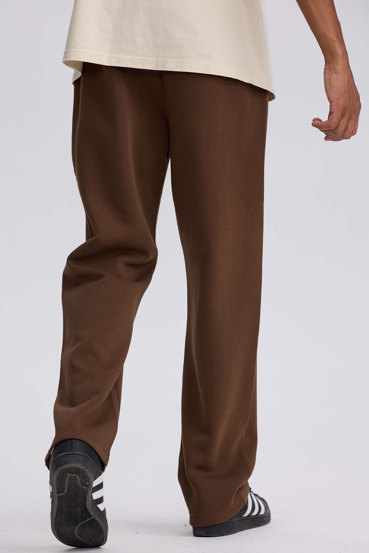 Pantalón Buzo Hombre Calce Recto Chocolate Café / XXL