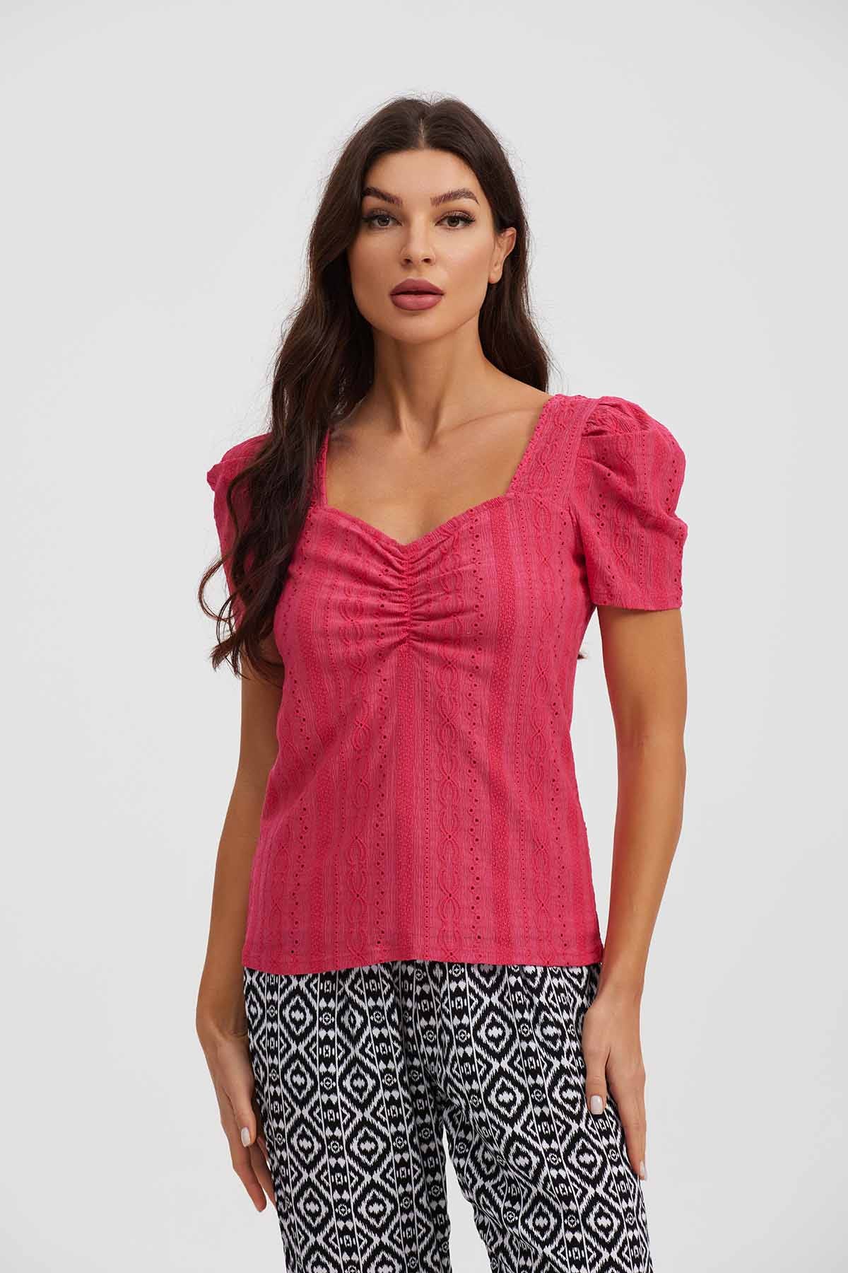 Polera Mujer Escote Corazón Coral