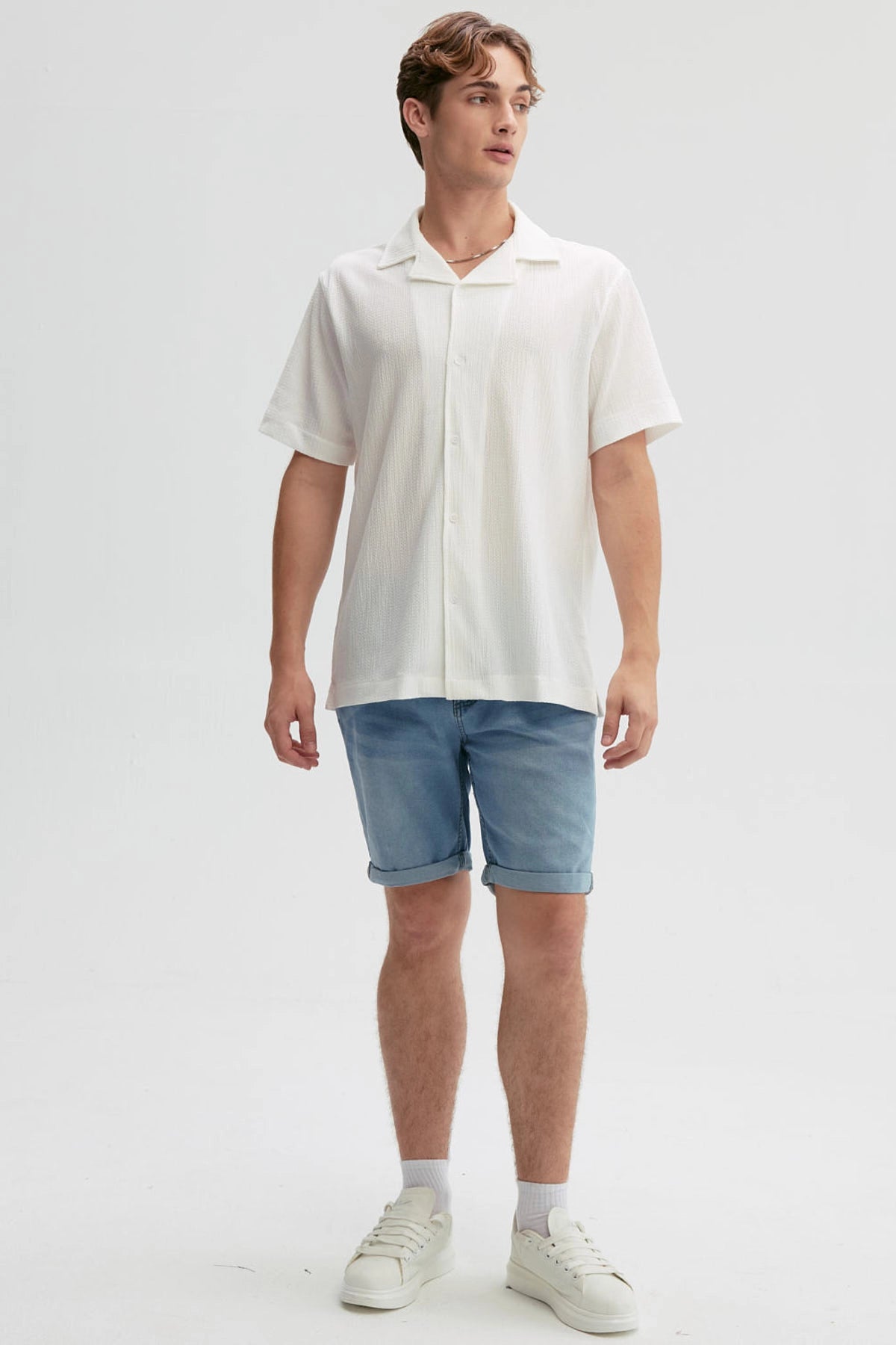 Bermuda Hombre Básica Roll Up Azul Claro