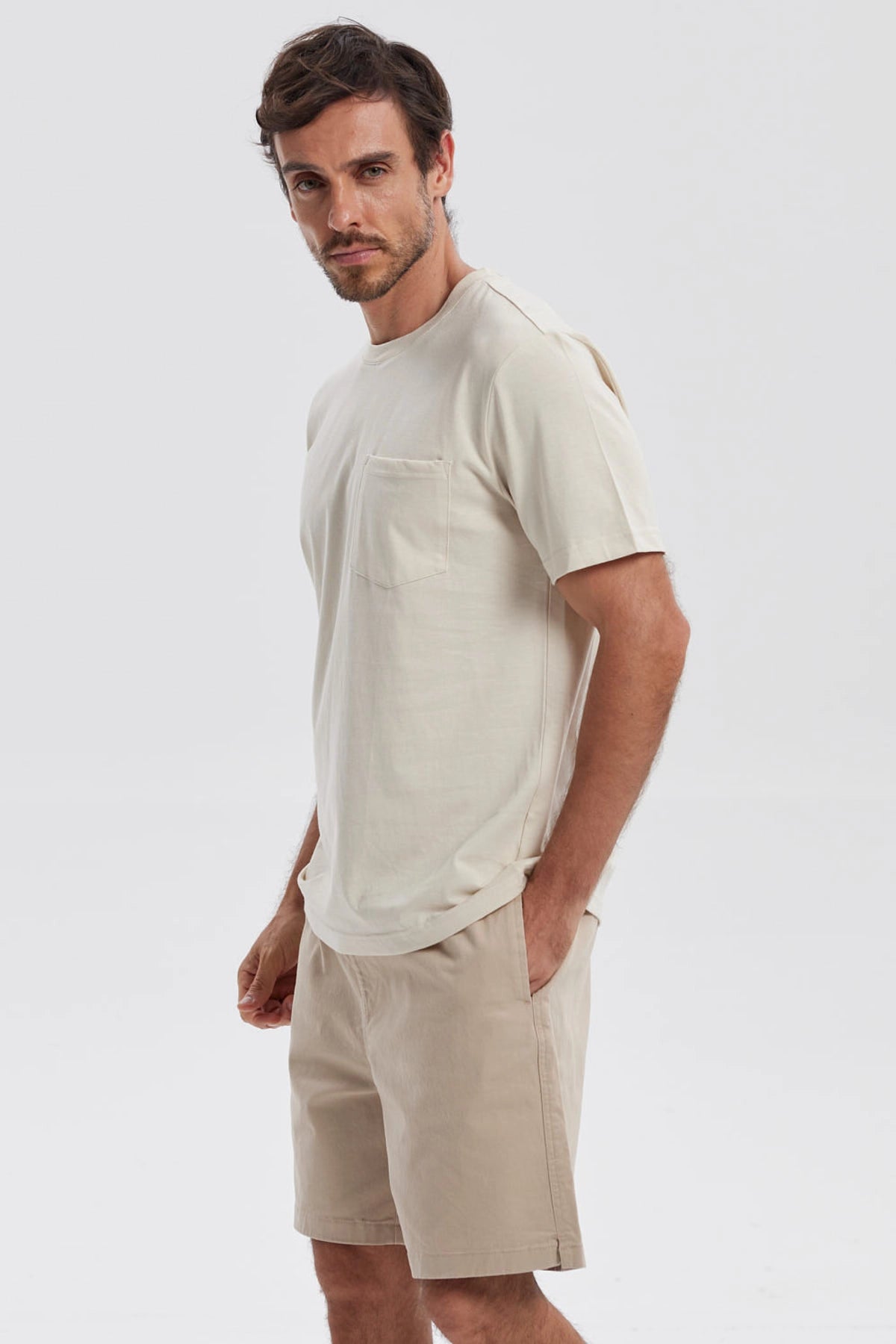 Polera Hombre Básica Con Bolsillo Beige
