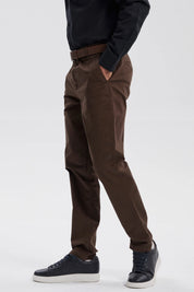 Pantalón Hombre Chino Cinturón Café