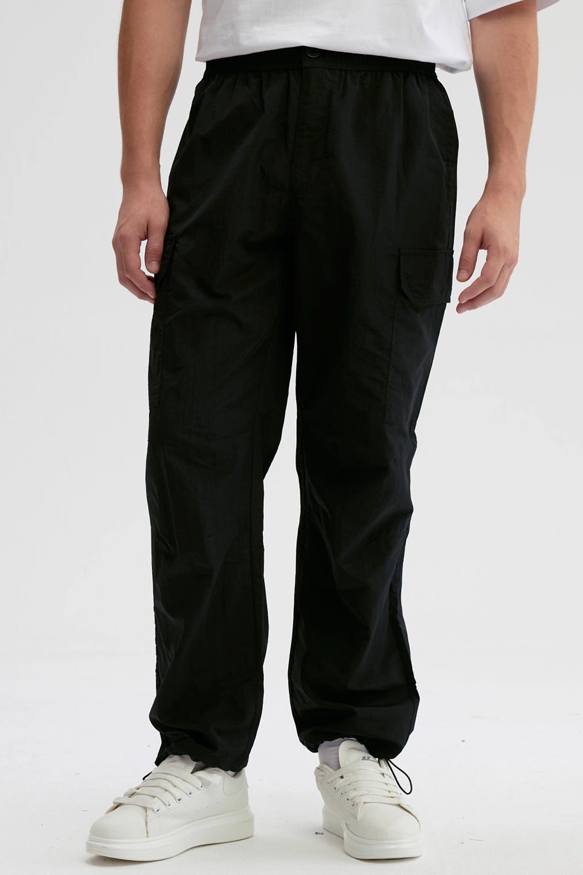 Pantalón Hombre Cargo Nylon Negro
