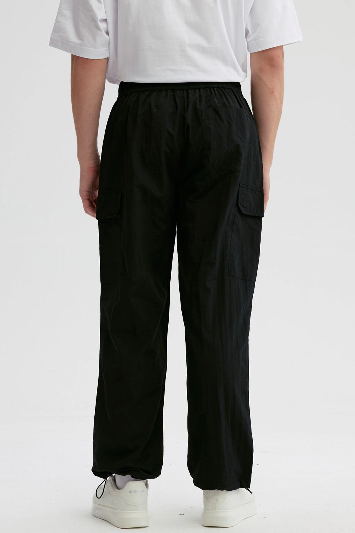 Pantalón Hombre Cargo Nylon Negro