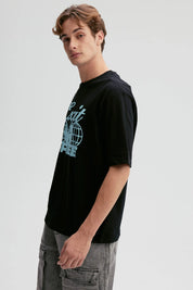 Polera Hombre Print Central Negro