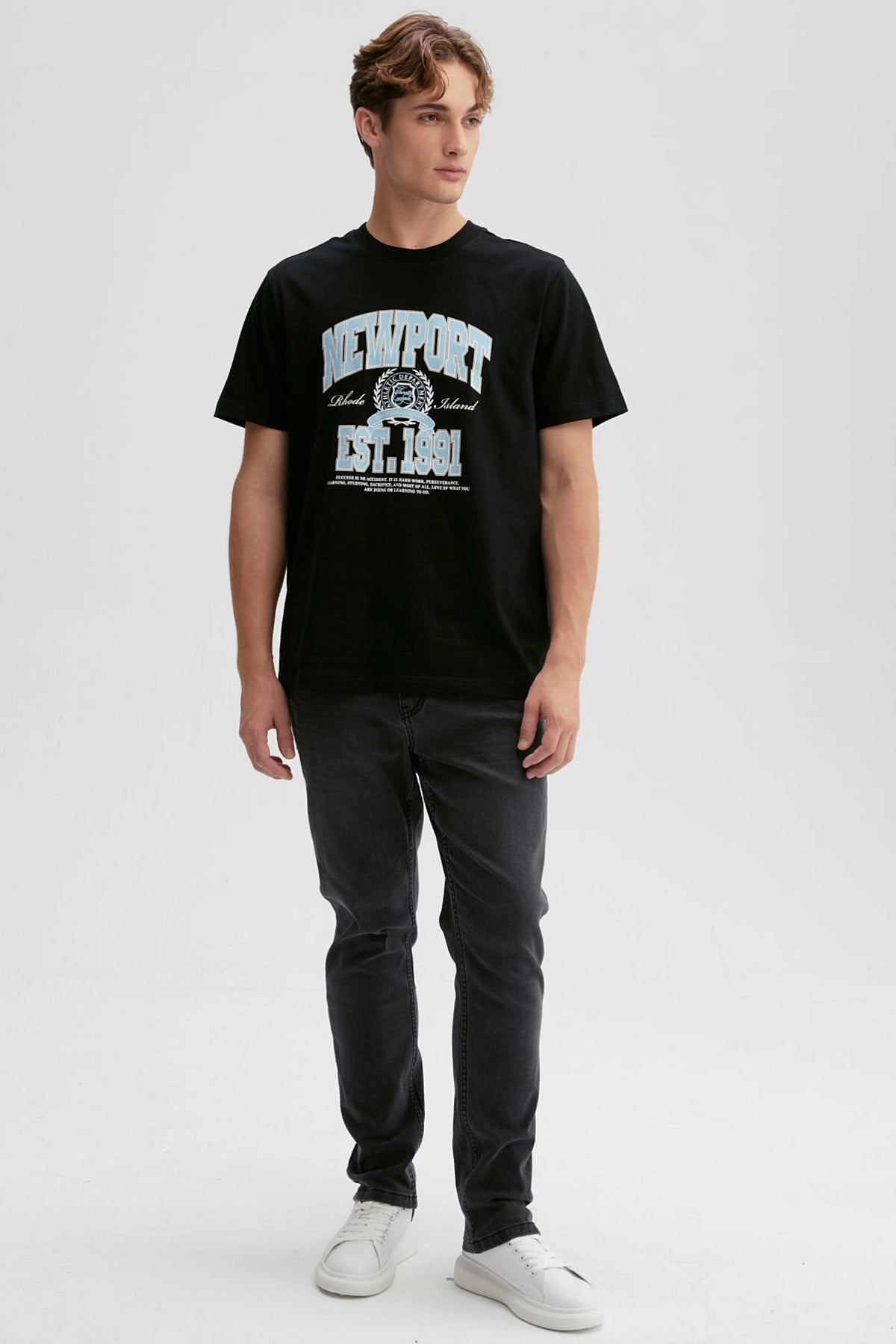 Polera Hombre Print College Negro