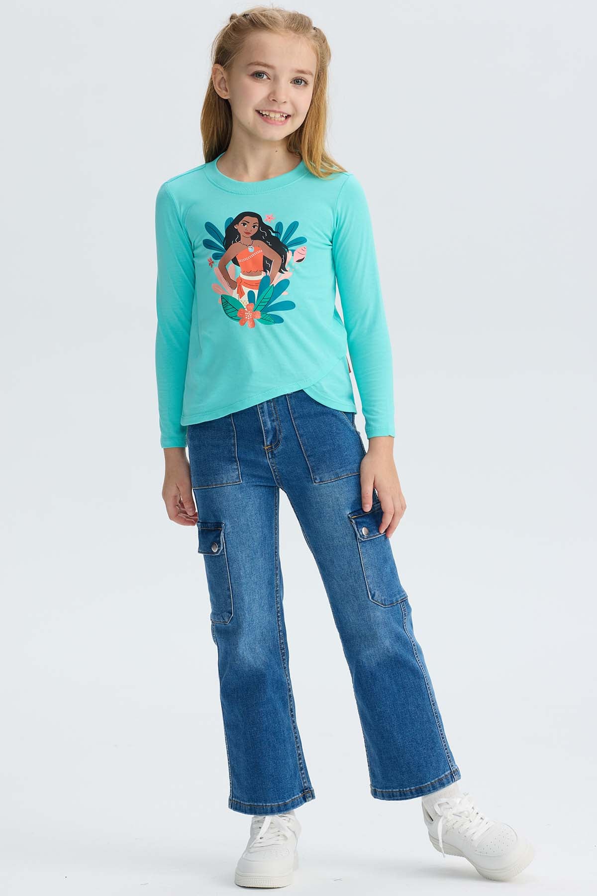 Polera turquesa estampado Moana para niña