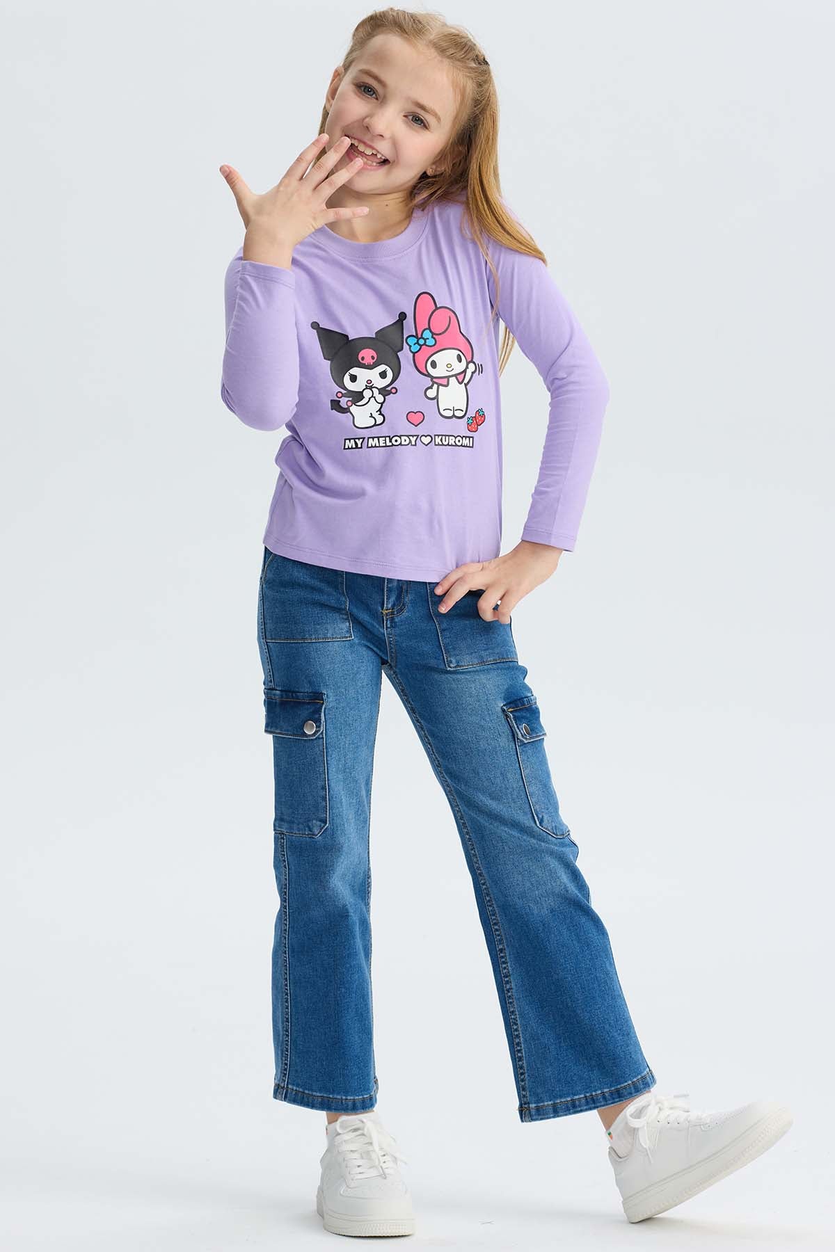 Polera niña Kuromi morado con estampado frontal