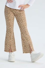 Calza niña full print beige con corazones