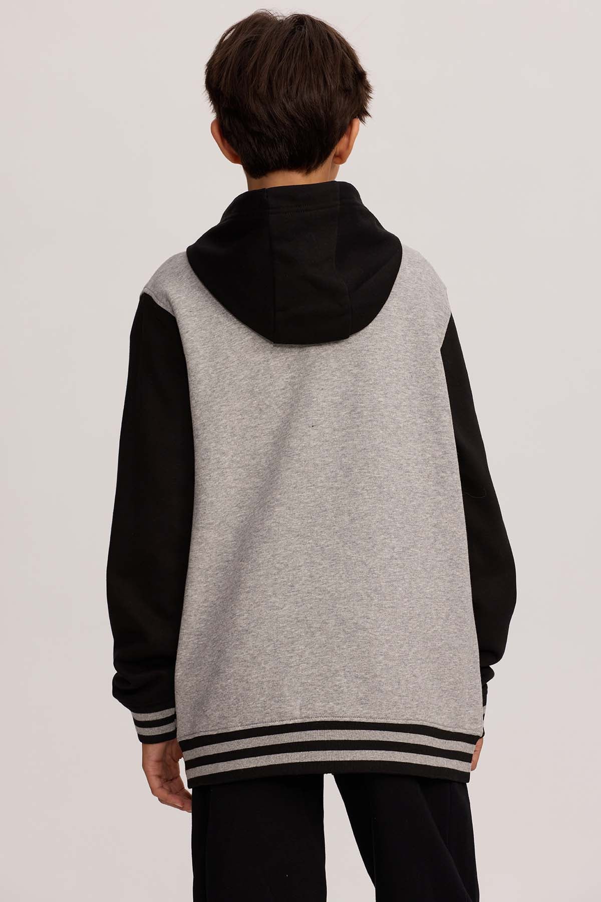 Polerón Niño Tipo College Gris