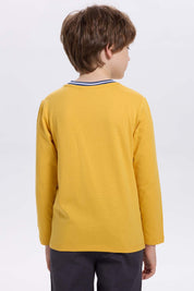 Polera Niño College Con Print Mostaza