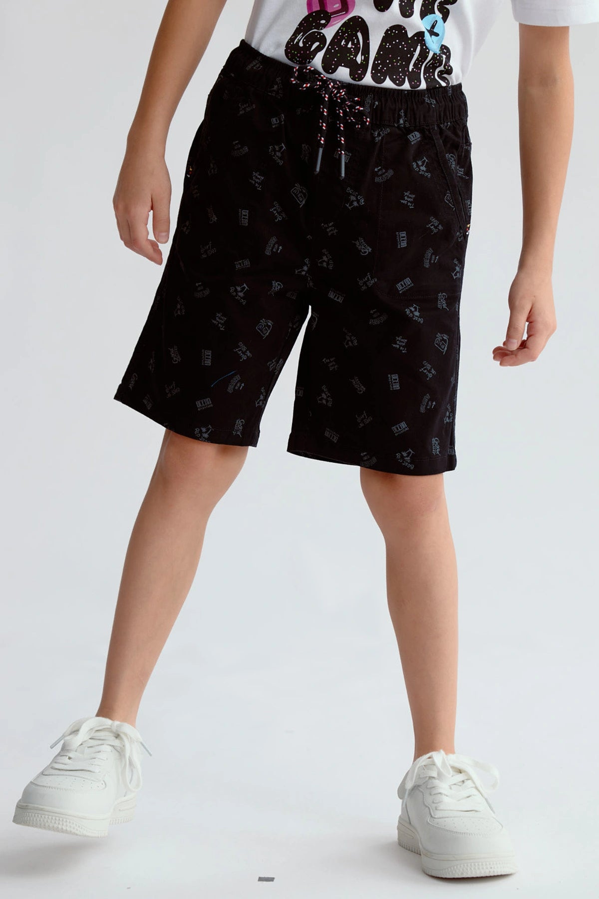 Bermuda Niño Gabardina Básica Negro