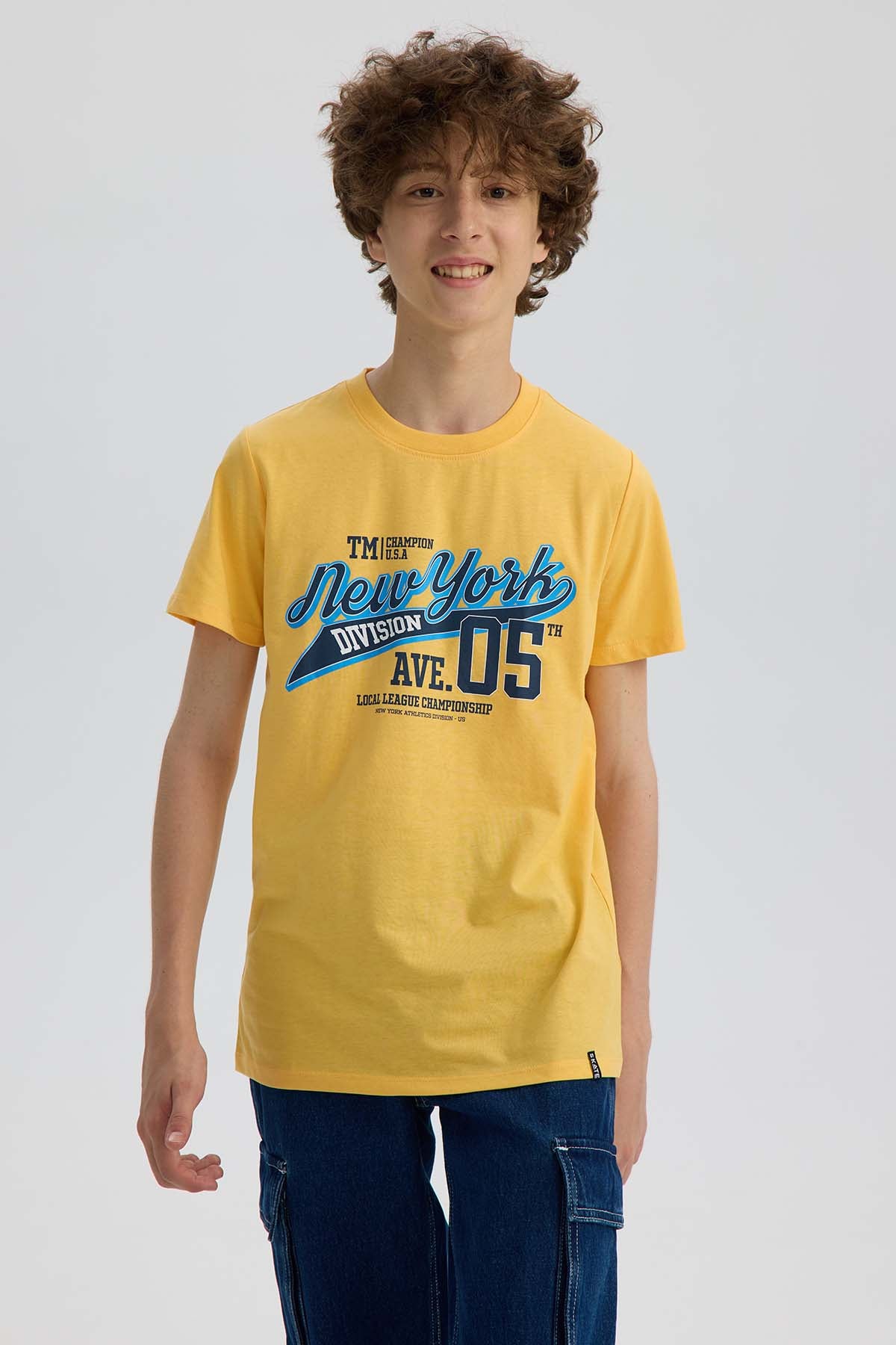 Polera Niño Básica Estampada Amarillo