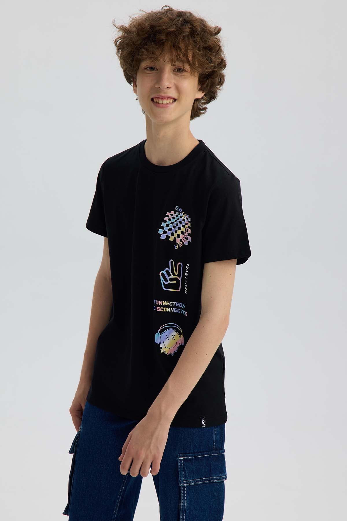 Polera Niño Básica Estampada Negro