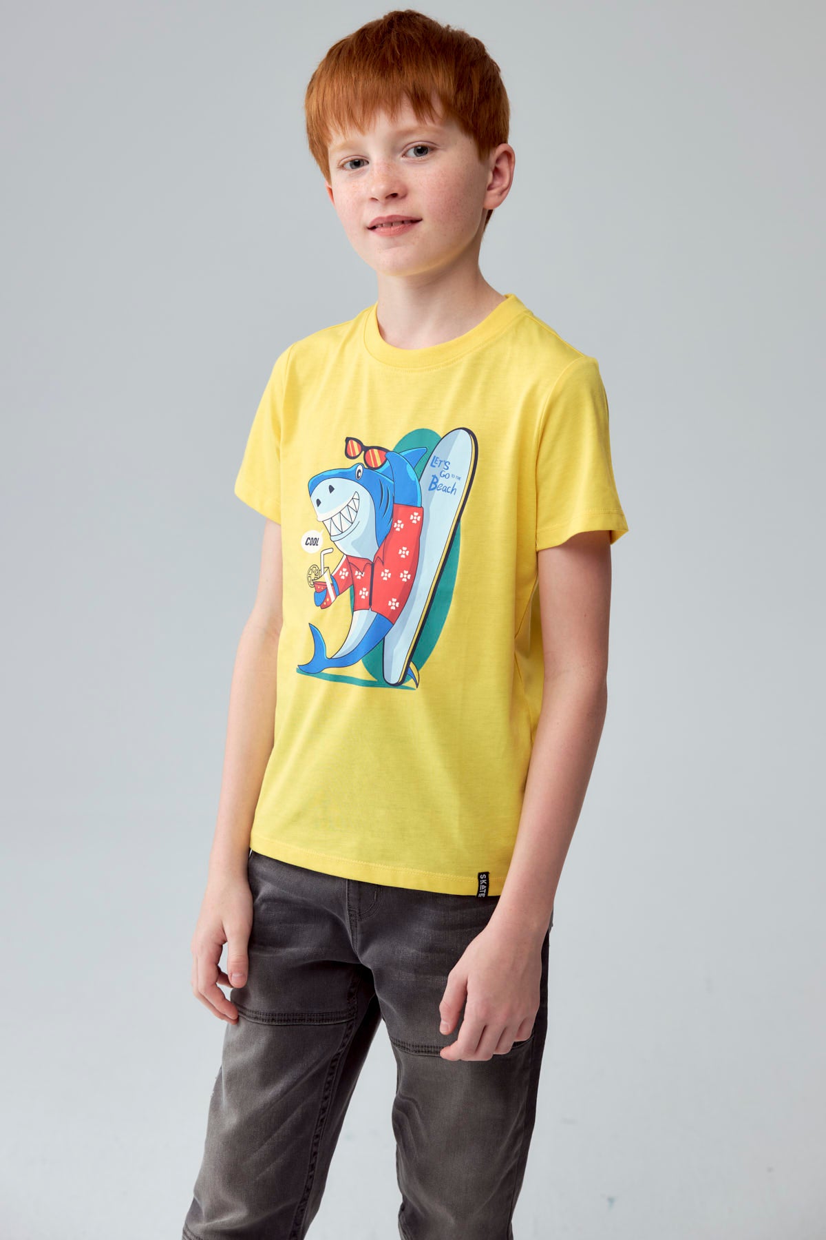 Polera Niño Básica Estampada Amarillo