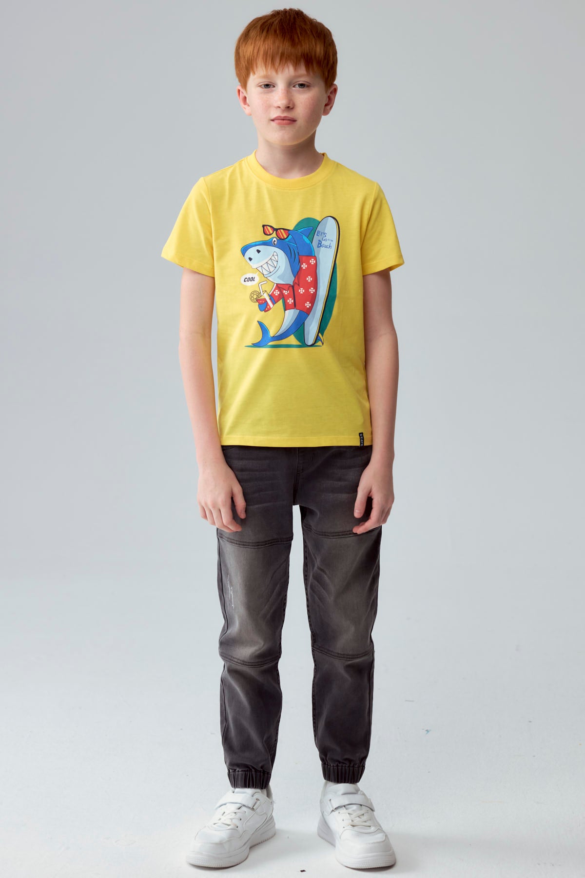 Polera Niño Básica Estampada Amarillo