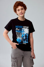 Polera Niño Básica Estampada Negro