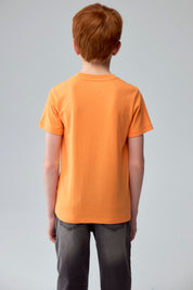 Polera Niño Básica Estampada Naranjo