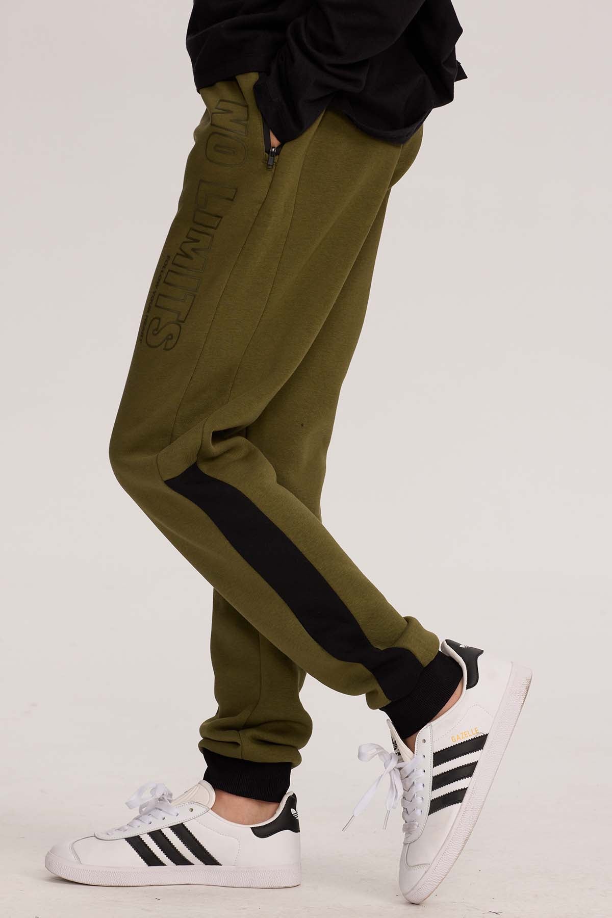Pantalón Buzo Niño Con Cortes Verde