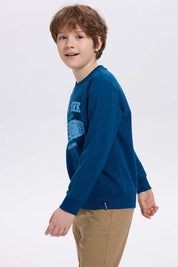 Polerón niño básico Print Azul Petróleo