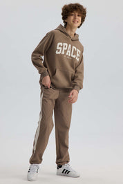 Polerón Niño Con Bordado Parche Cafe