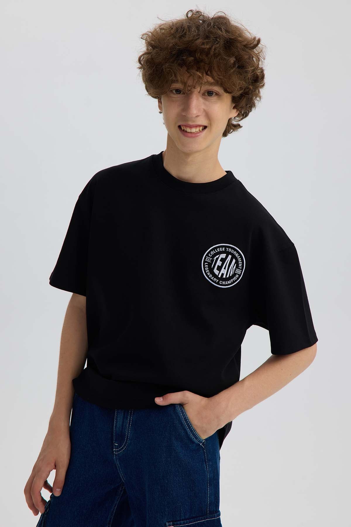 Polera Niño College Negro