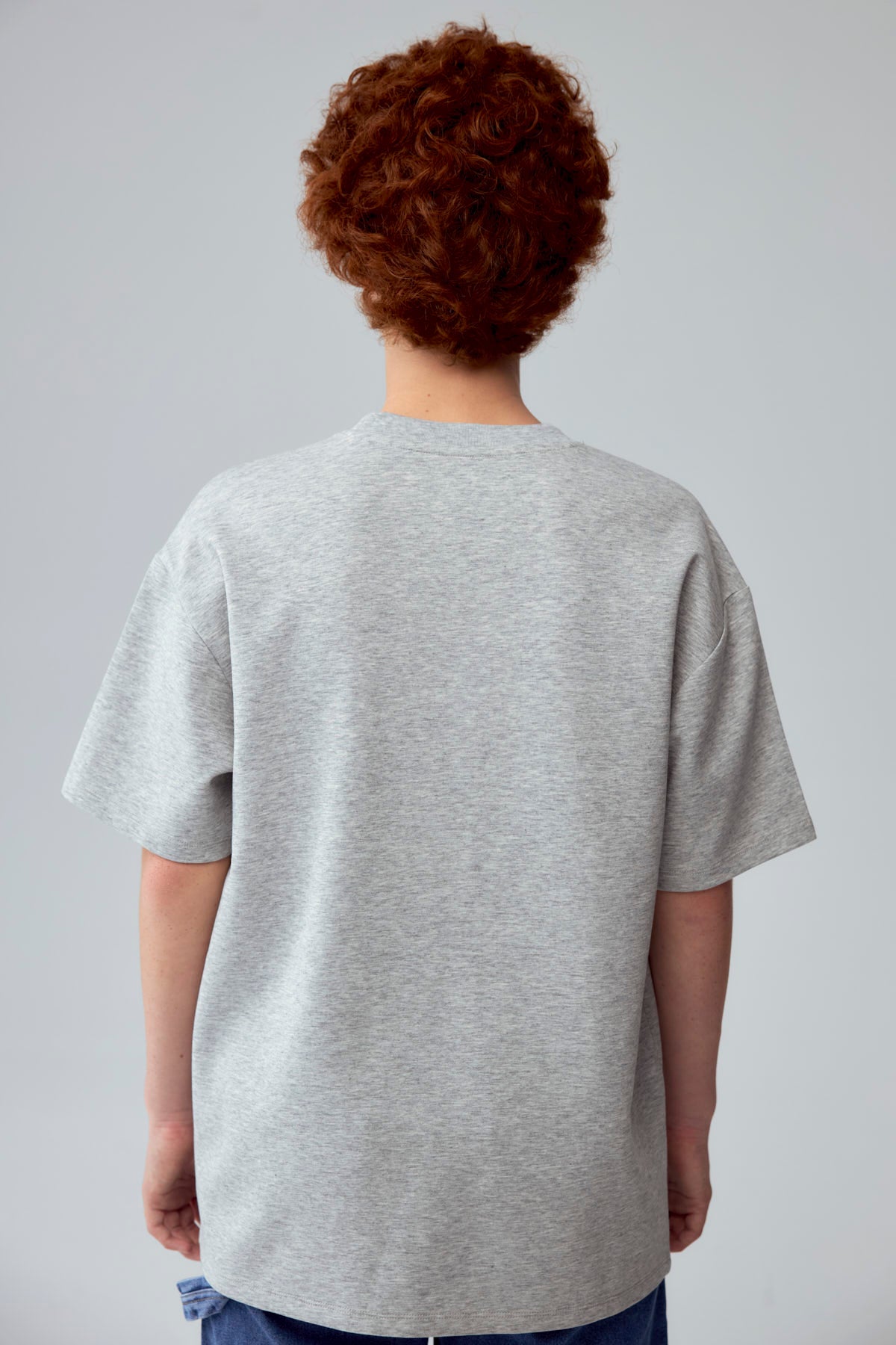 Polera Niño Label Frontal Gris Melange