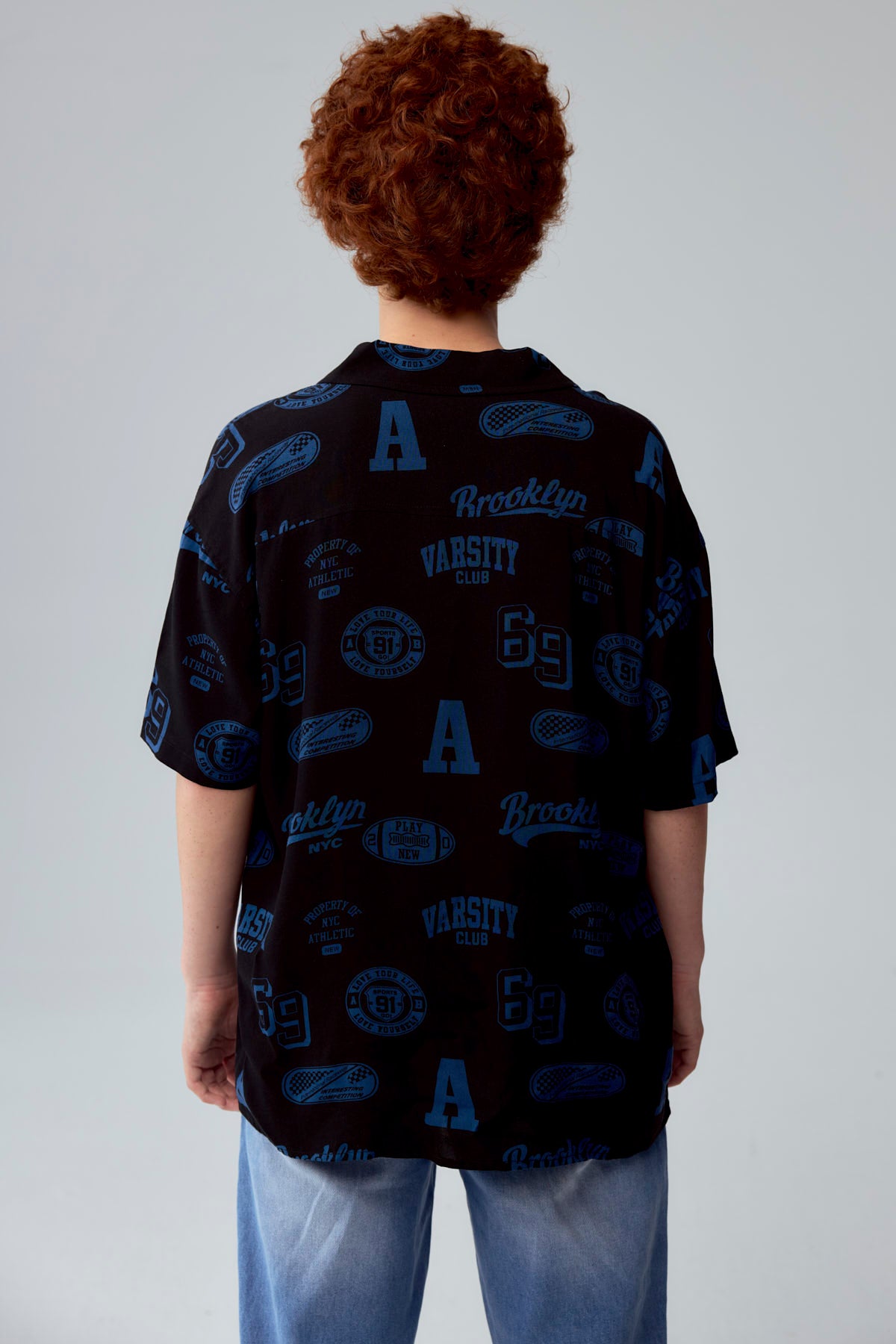Camisa Niño Print College Negro