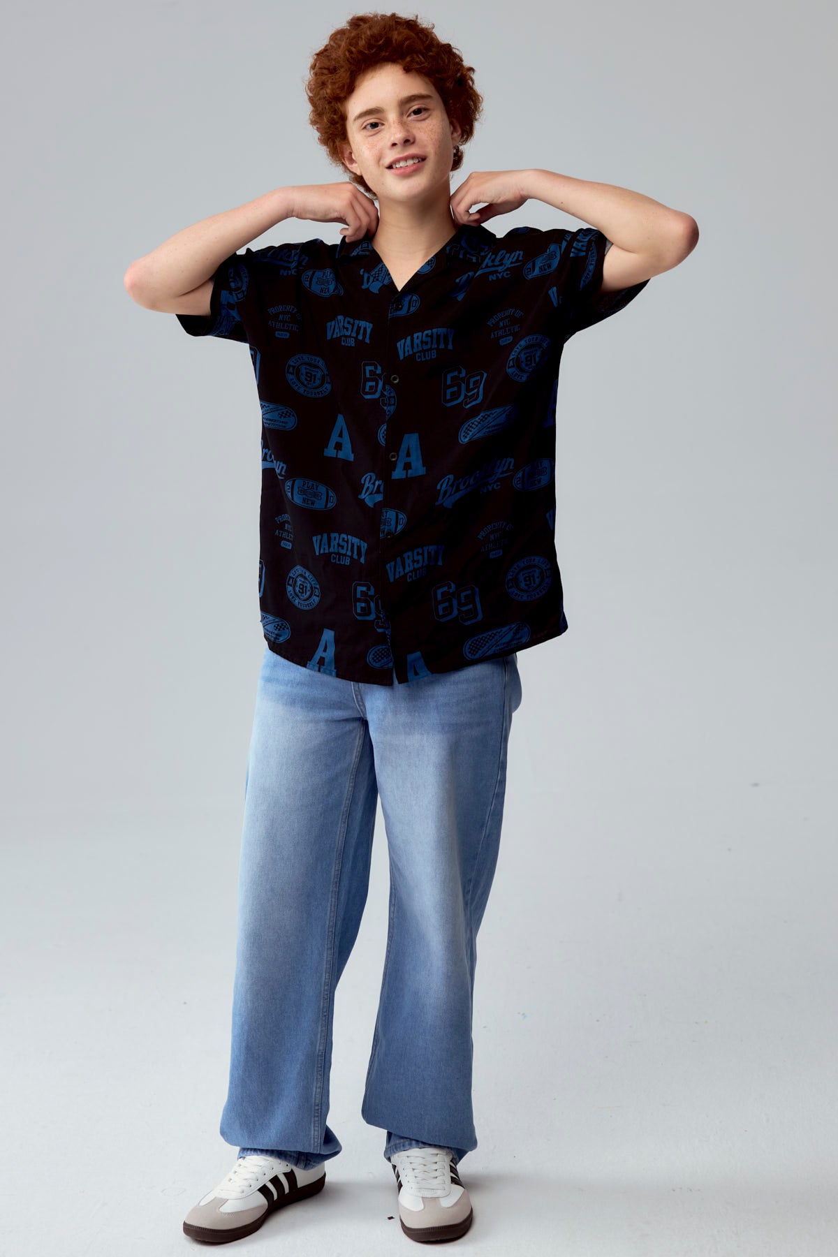 Camisa Niño Print College Negro