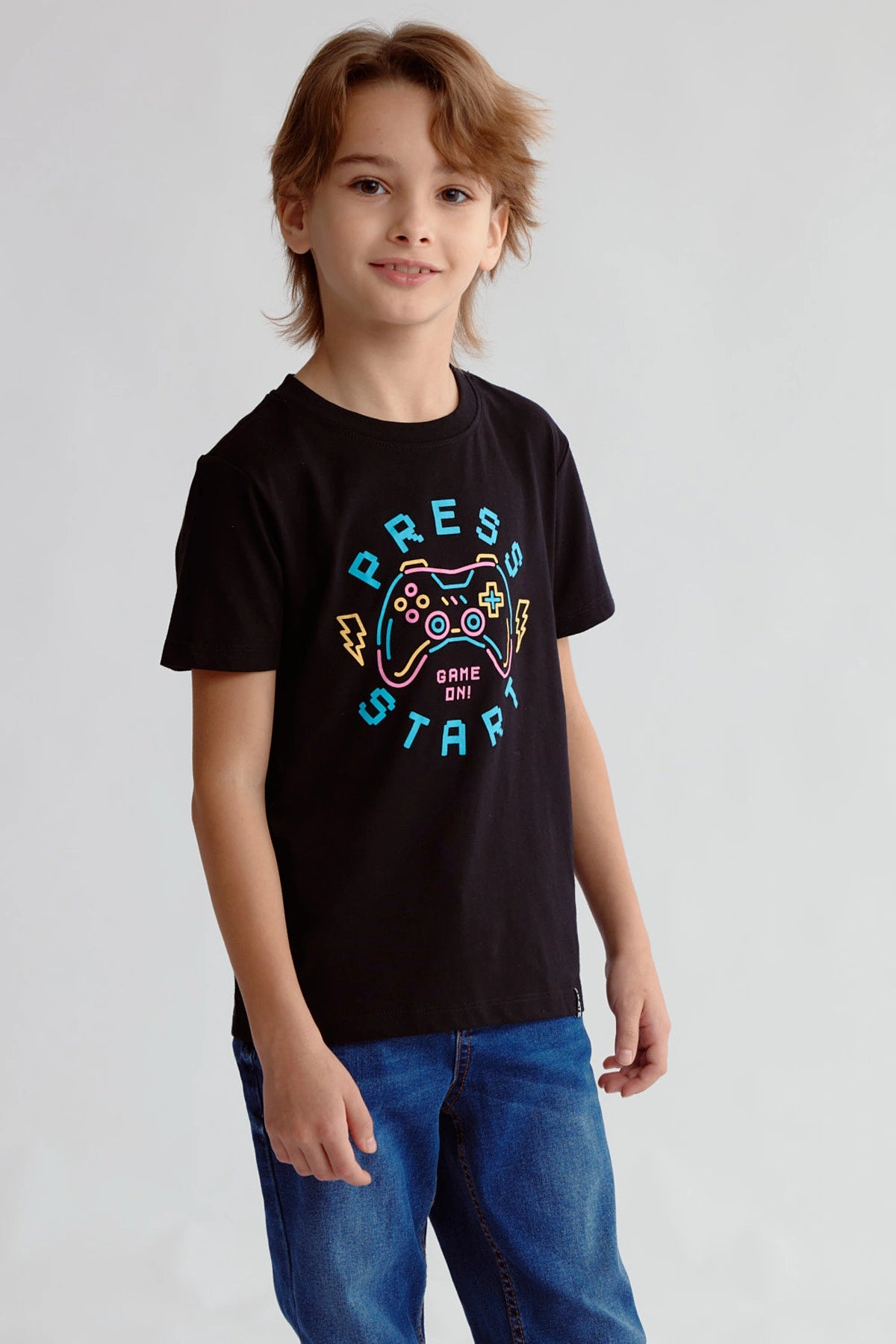 Polera Niño Básica Estampada Negro