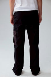 Pantalón Niño Cargo Calce Recto Negro