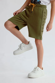 Bermuda Niño Letras Laterales Verde Militar