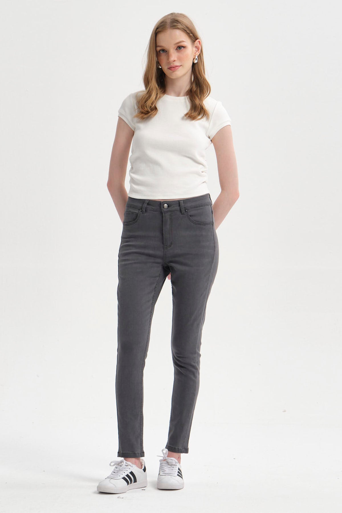 Jeans Mujer Super Skinny Estela Gris