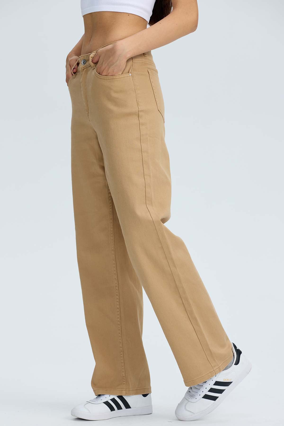 Jeans Mujer Calce Recto Beige
