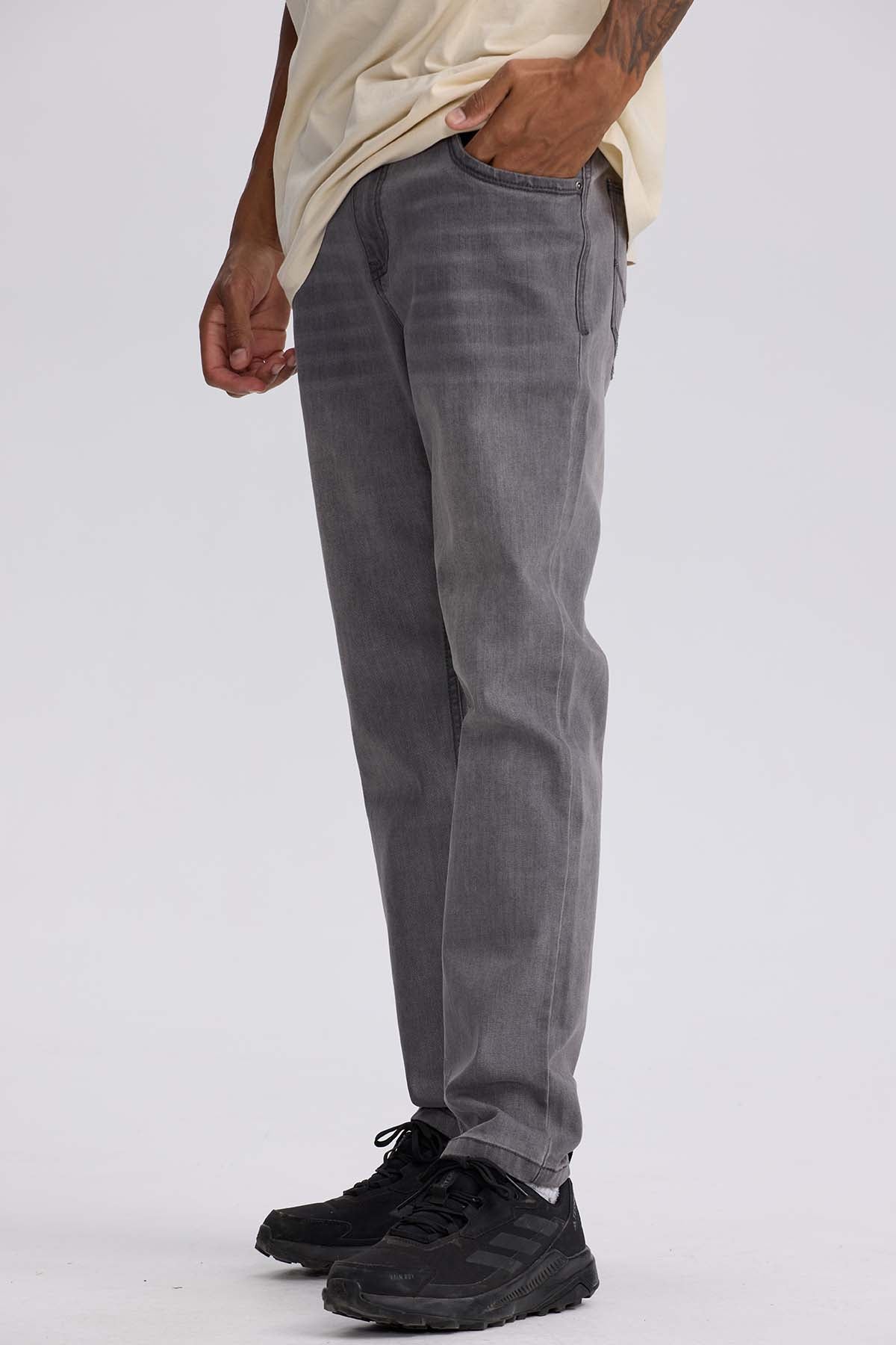 Jeans Hombre Slim 701 Gris