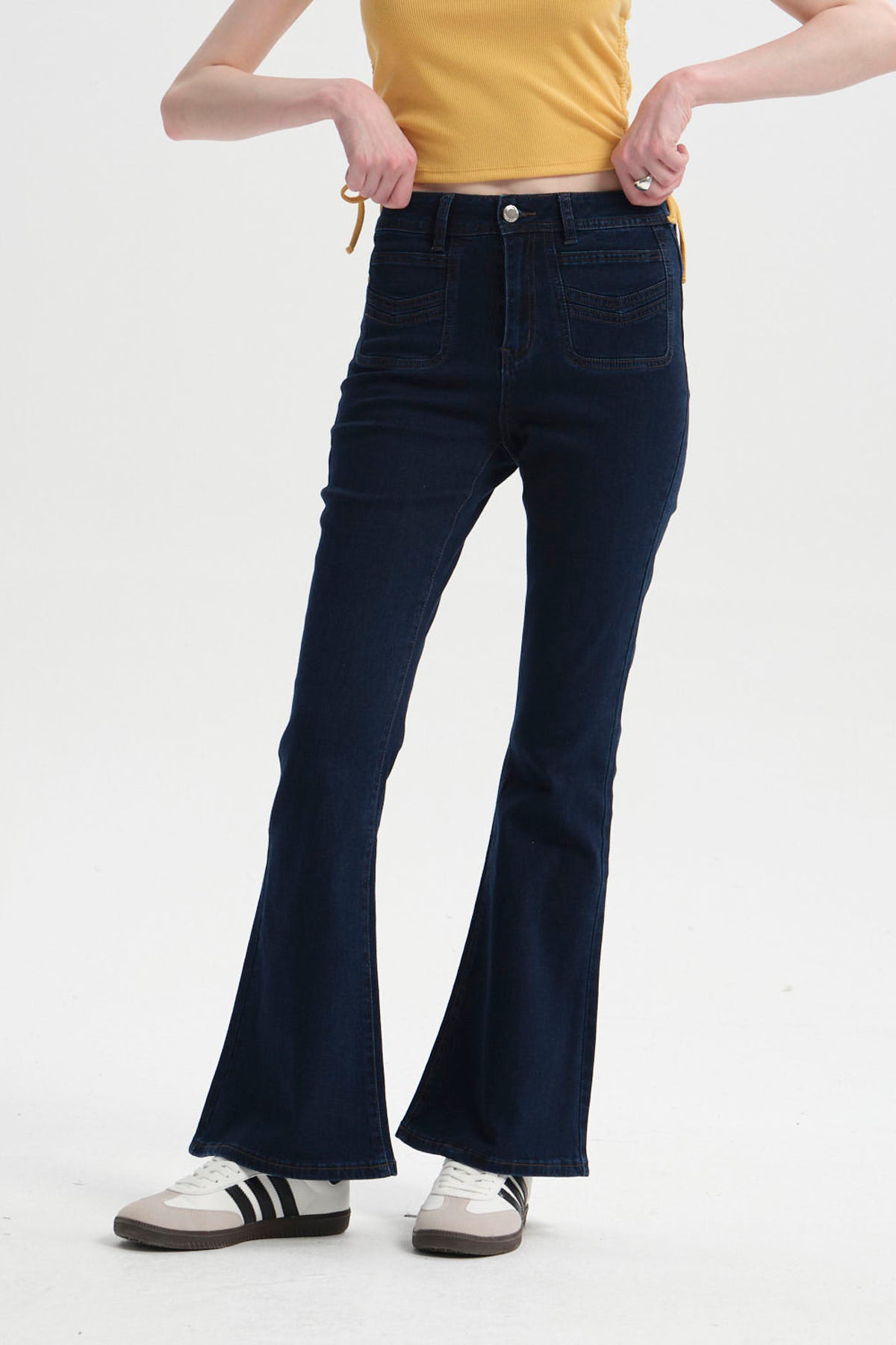 Jeans Mujer Flare Bolsillo Azul Oscuro